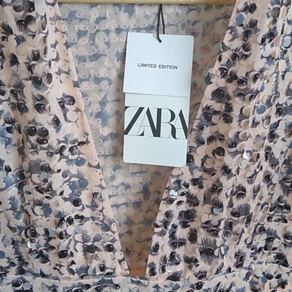 Zara Dress Peach and black - Picture 7 of 7